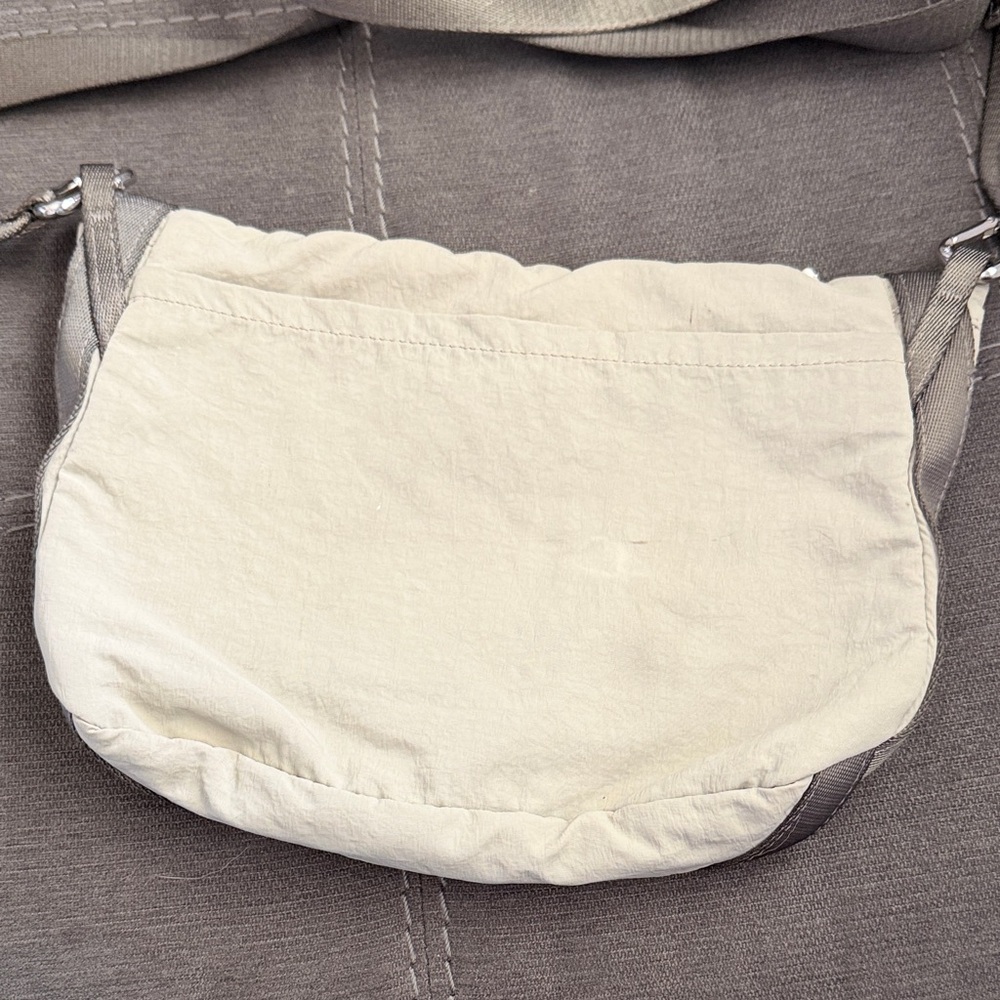 Lululemon Cream and Gray Crossbody Belt Bag - Picture 2 of 5